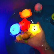 Charger l&#39;image dans la galerie, Jouets de Bain LED
